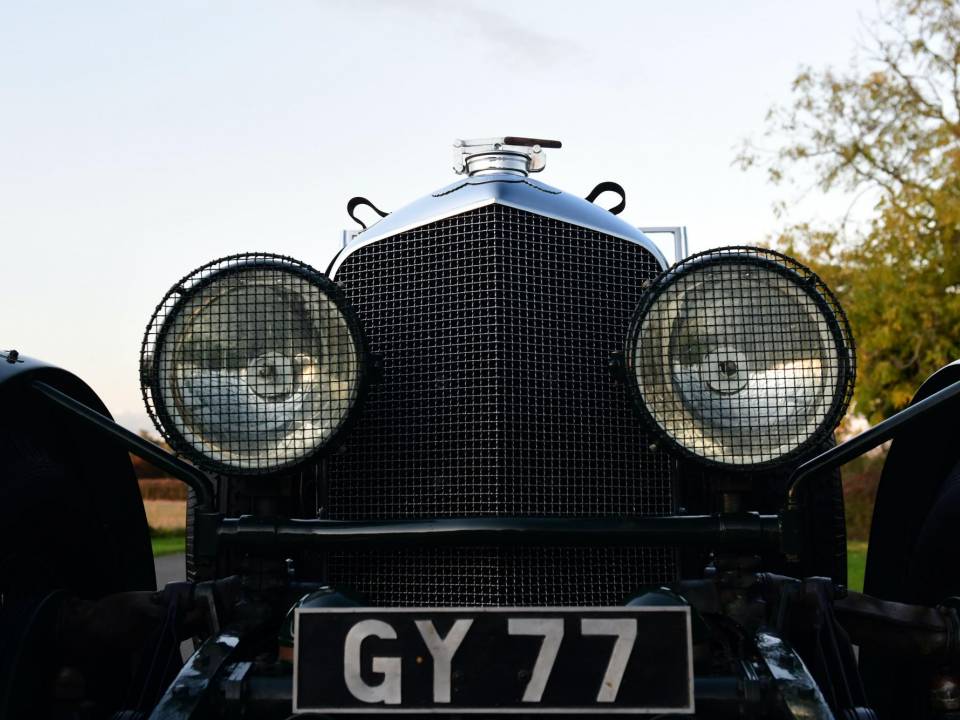 Image 21/50 of Bentley 8 Litre (1932)