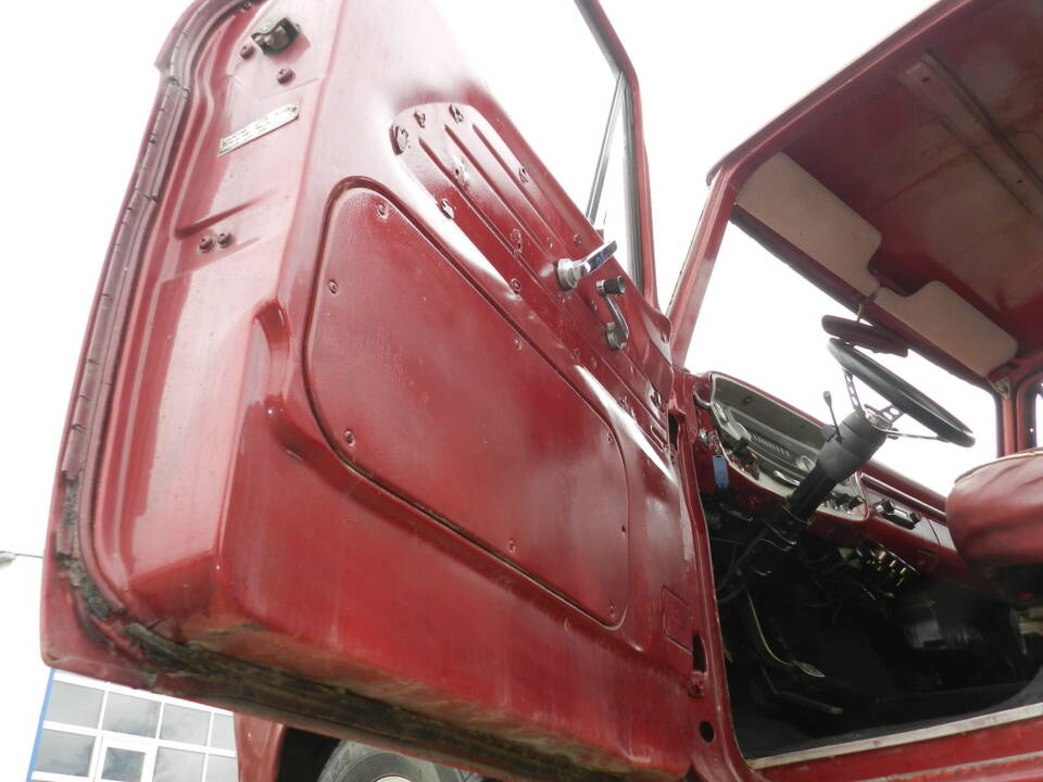 Image 42/74 of Ford F-100 Styleside (1966)