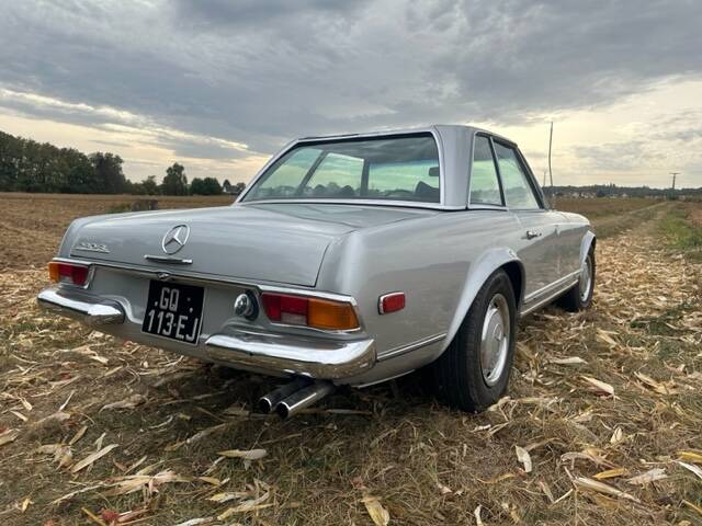 Imagen 3/9 de Mercedes-Benz 280 SE (1969)