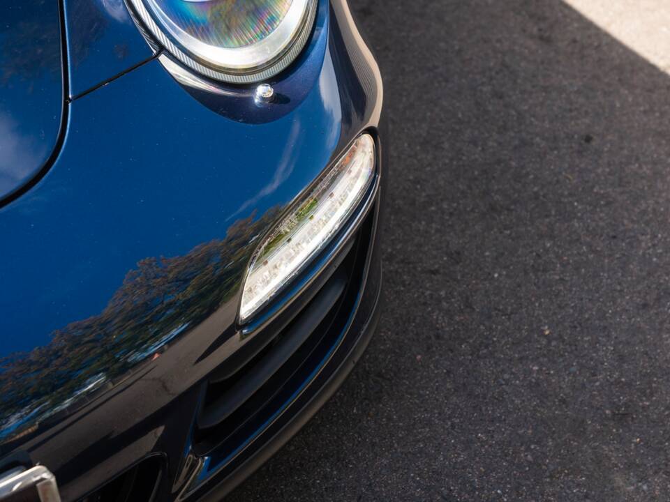 Image 52/54 of Porsche 911 Carrera GTS (2011)
