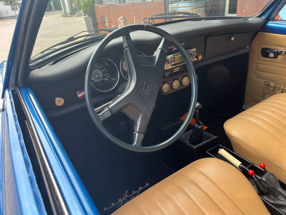 Image 13/15 of Volkswagen Karmann Ghia 1600 (1974)