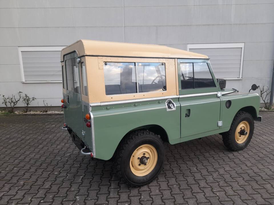 Immagine 16/29 di Land Rover 88 (1974)