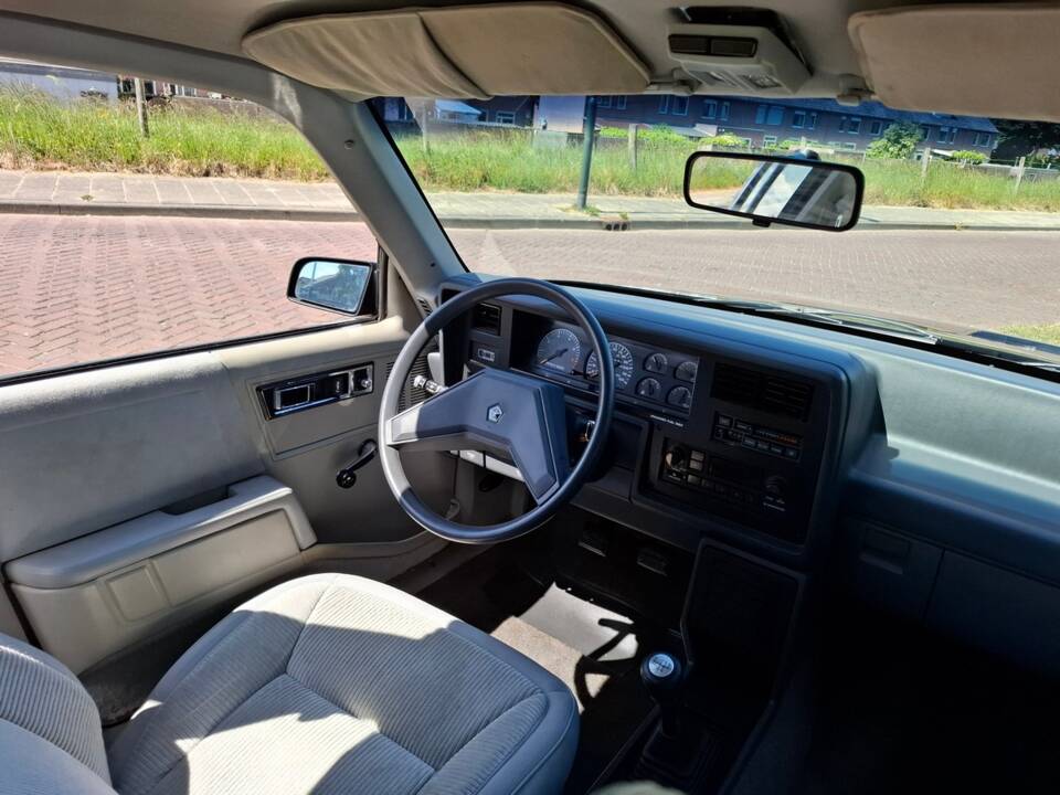Immagine 18/73 di Dodge Lancer 2.2 Turbo (1986)