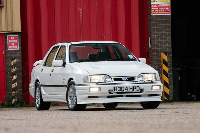 Image 11/50 of Ford Sierra RS Cosworth (1990)