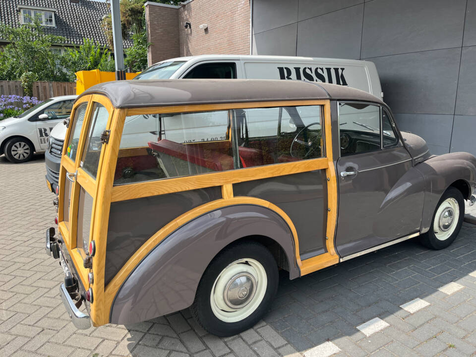 Image 2/6 of Morris Minor 1000 Traveller (1962)