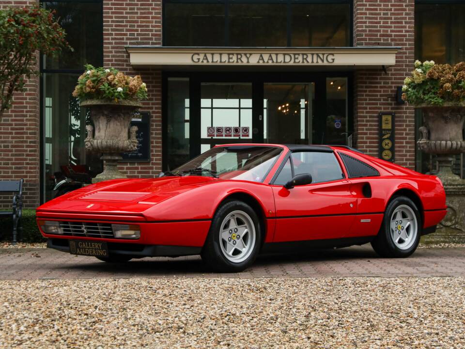 Immagine 16/50 di Ferrari 328 GTS (1986)