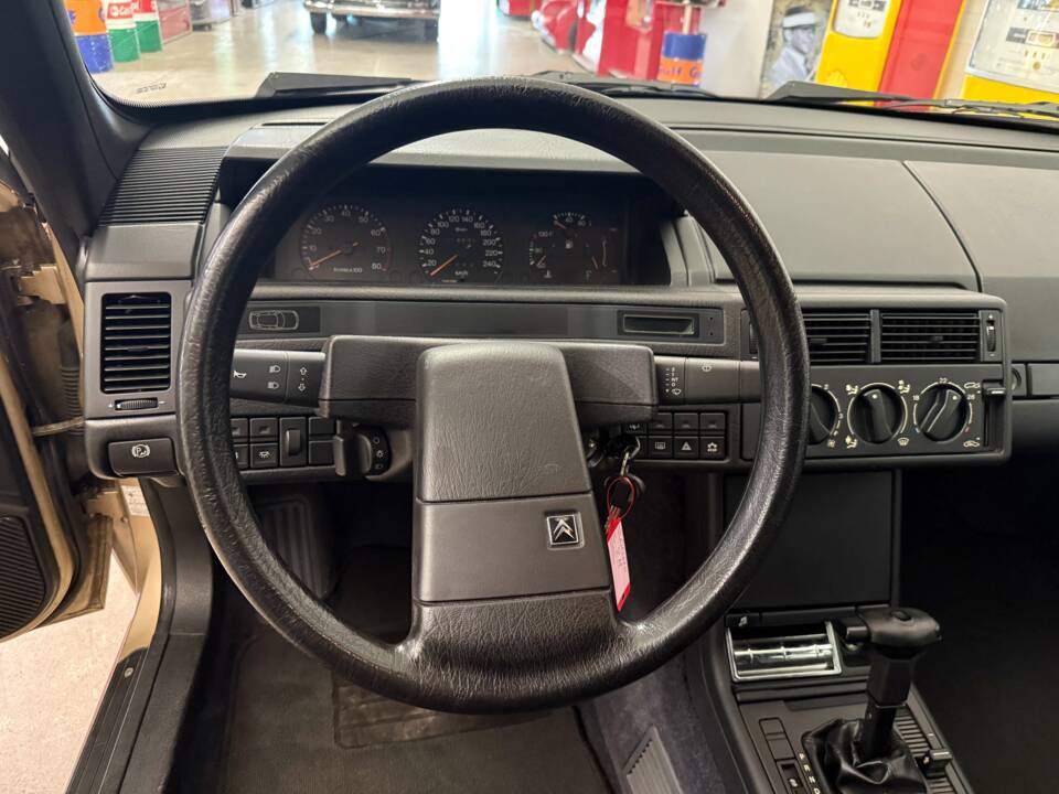Image 8/17 of Citroën XM 2.0 Injection (1991)