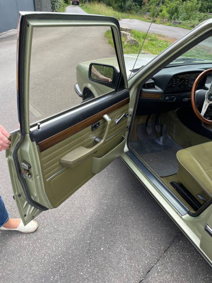 Image 36/100 de BMW 528i (1980)