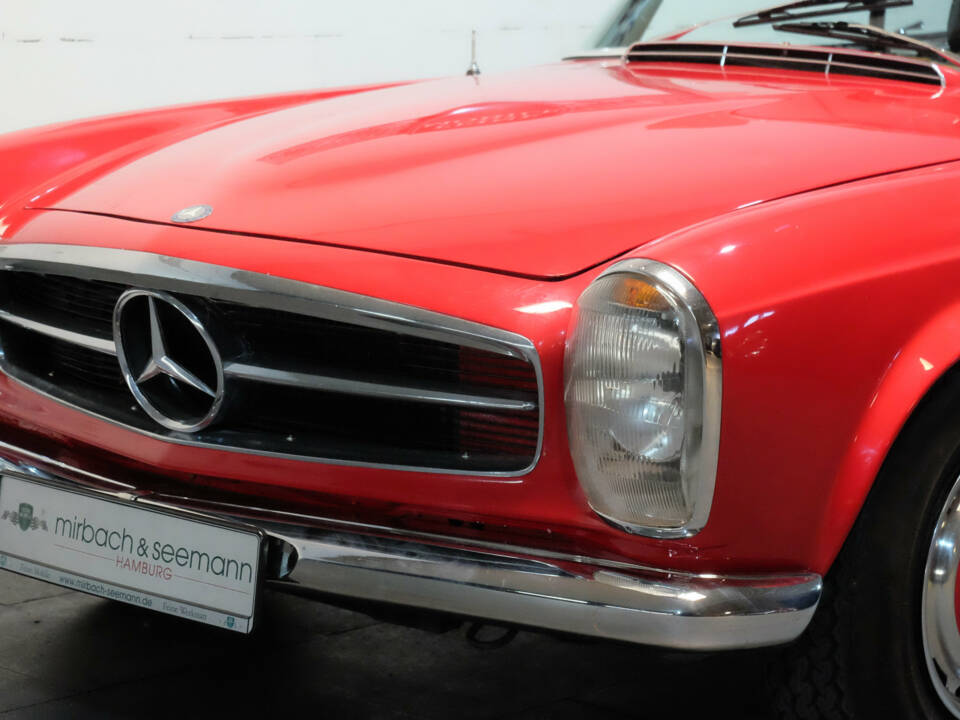 Image 19/28 of Mercedes-Benz 230 SL (1964)