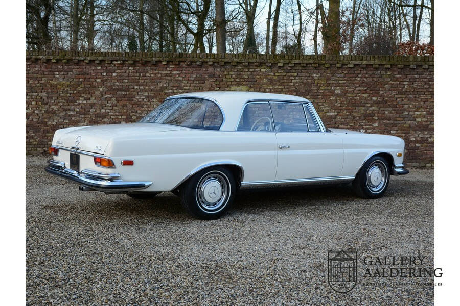 Image 48/50 of Mercedes-Benz 280 SE 3,5 (1971)