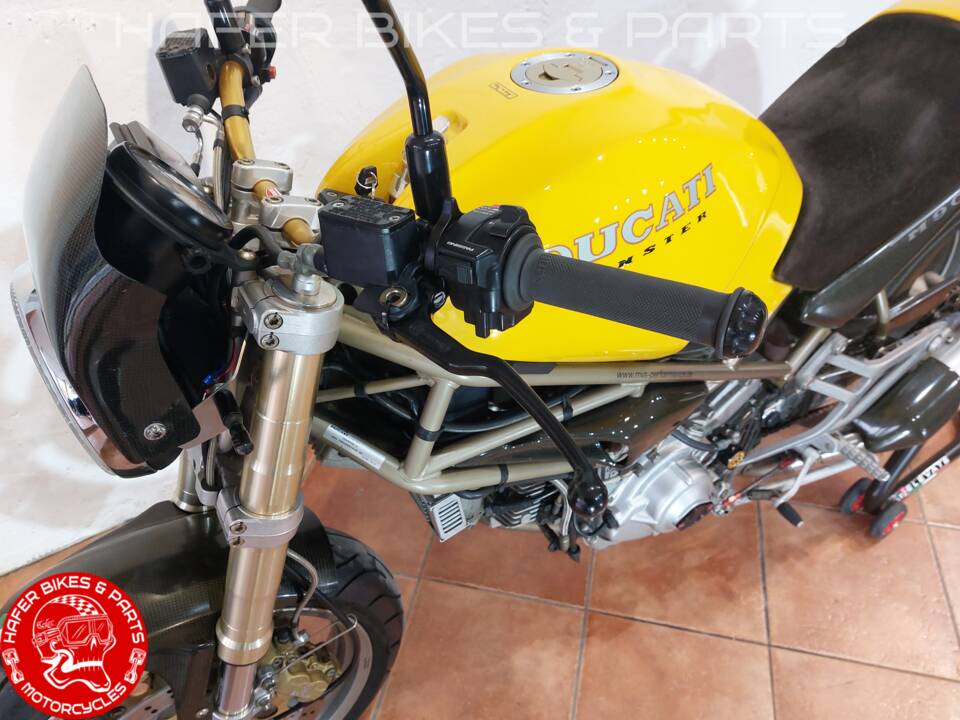 Image 22/31 de Ducati Monster 900 (1996)