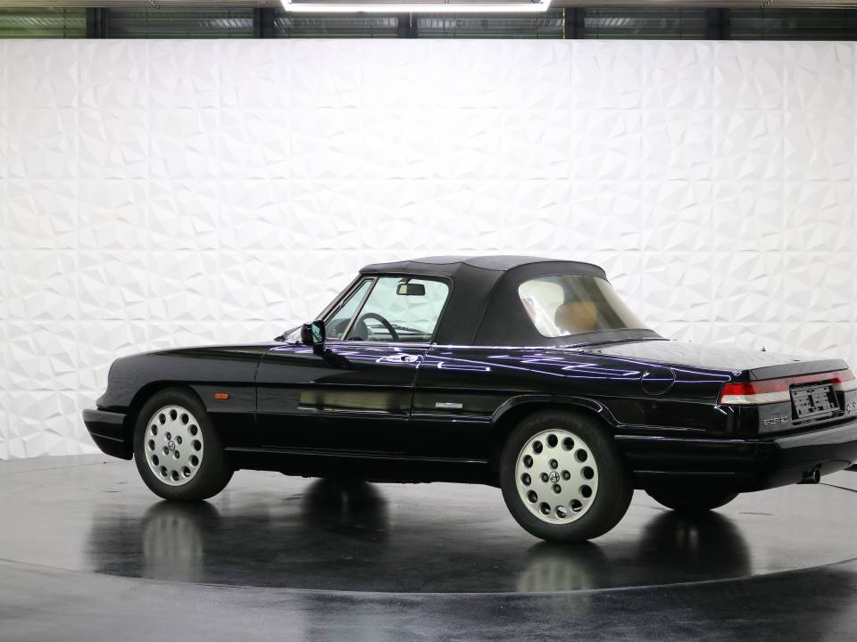 Imagen 34/38 de Alfa Romeo 2.0 Spider (1990)
