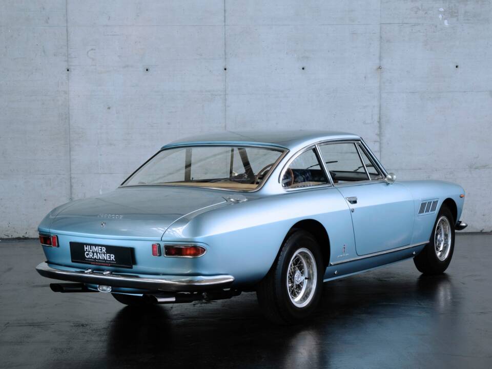 Image 13/50 of Ferrari 330 GT 2+2 (1964)
