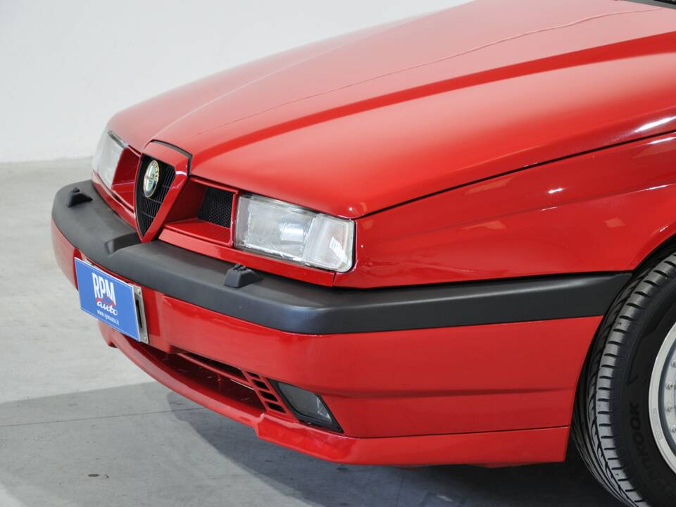 Imagen 8/30 de Alfa Romeo 155  2.0 Q4 4x4 (1992)