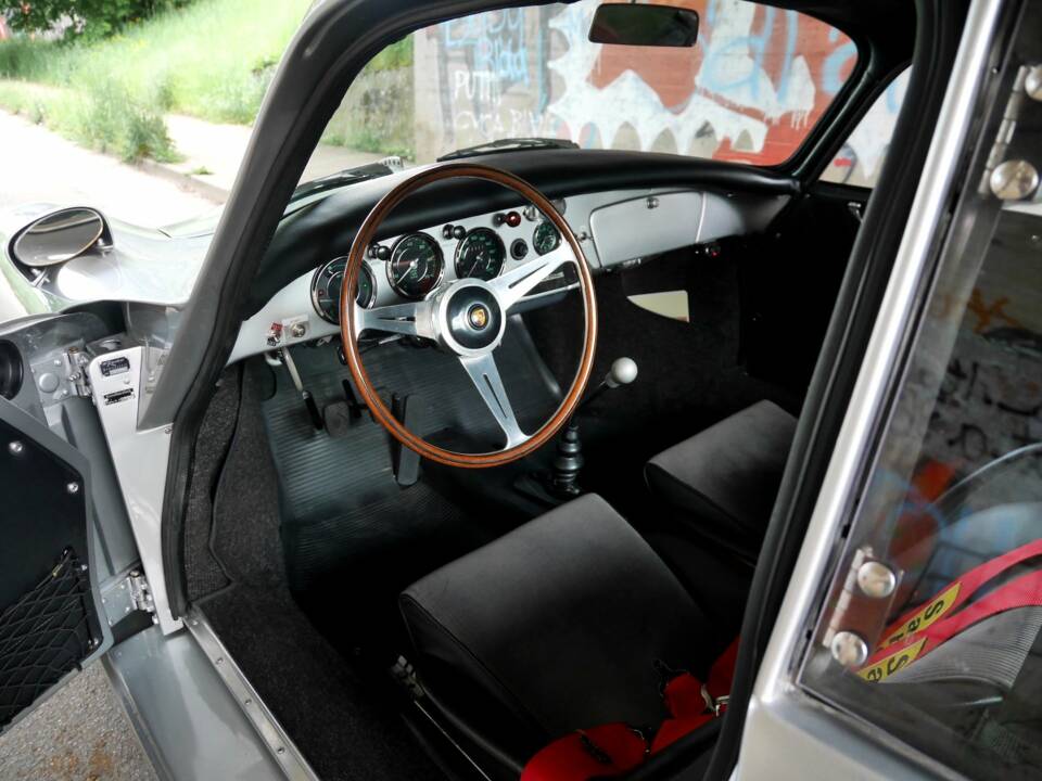 Image 12/37 of Porsche 356 B 1600 Super 90 (1963)