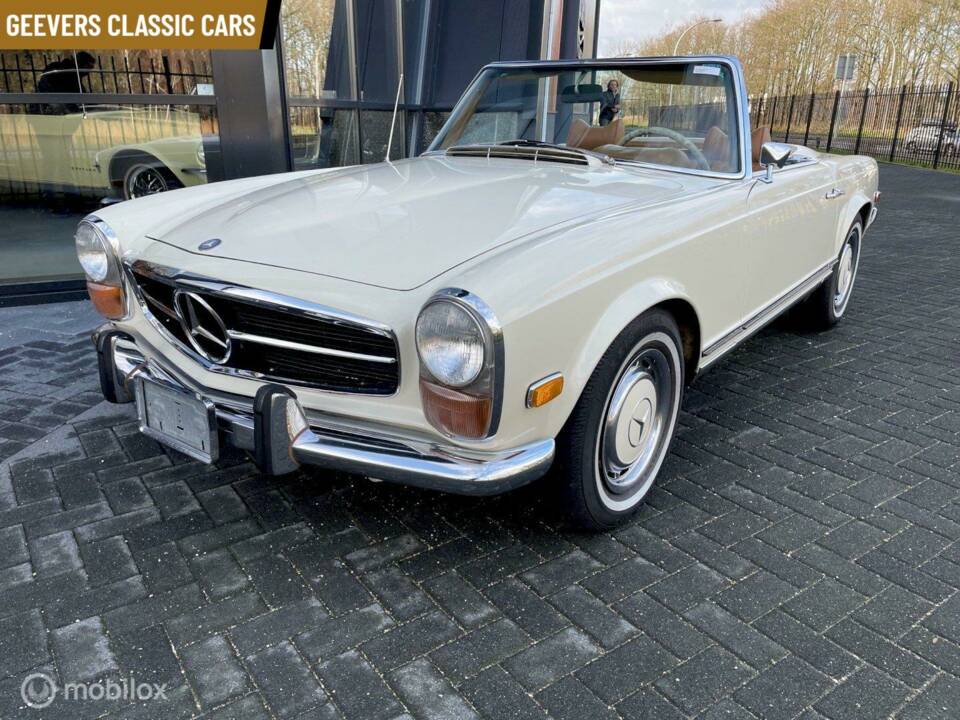 Image 2/12 of Mercedes-Benz 280 SL (1970)