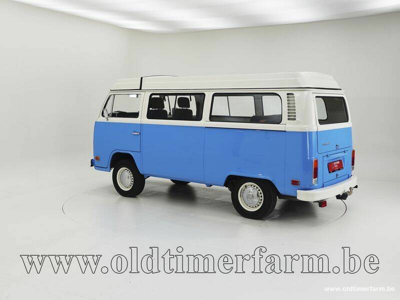 Immagine 4/15 di Volkswagen T2b Camper (1973)