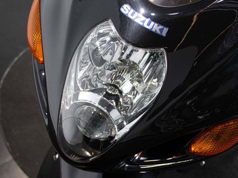 Immagine 38/50 di Suzuki GSX Hayabusa 1300 (1999)