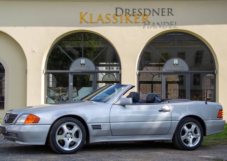 Image 2/34 of Mercedes-Benz 300 SL (1991)