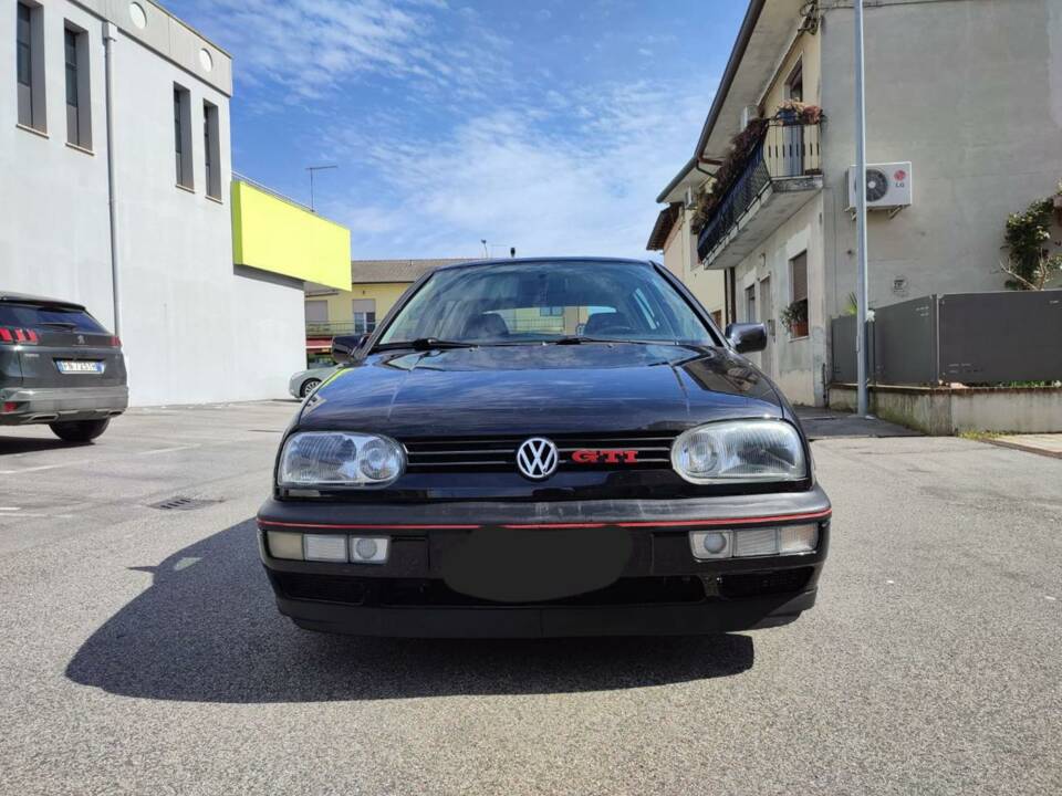 Image 2/10 of Volkswagen Golf III GTI 2.0 (1996)