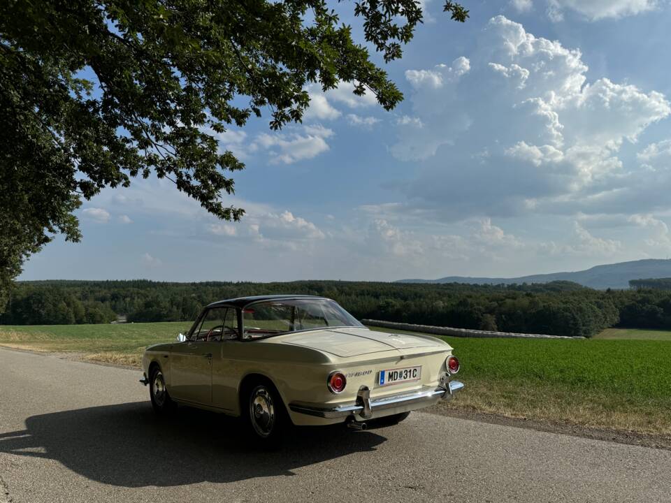 Image 3/45 of Volkswagen Karmann Ghia 1600 L (1966)