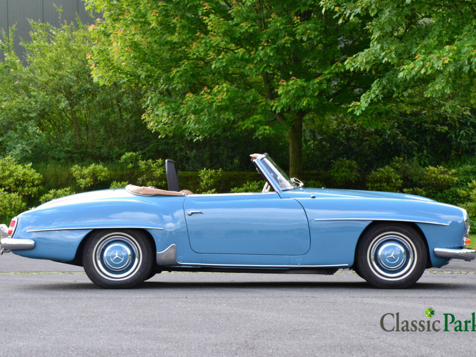 Image 17/50 of Mercedes-Benz 190 SL (1961)