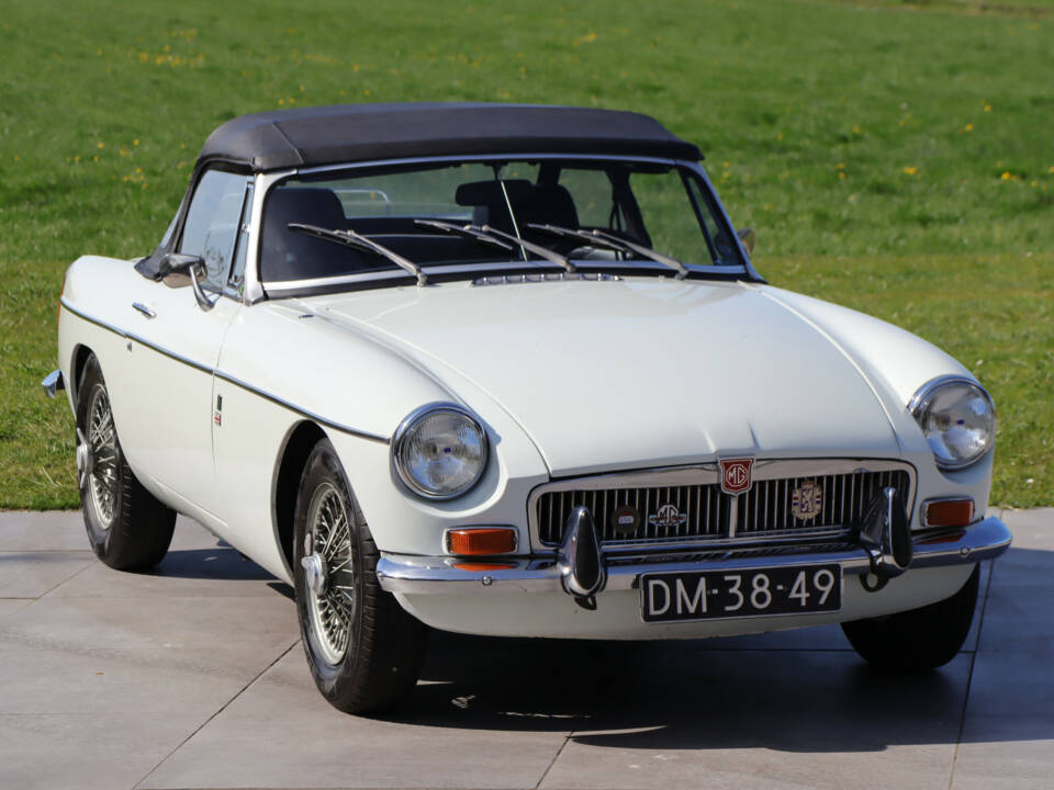 Bild 6/50 von MG MGB (1972)