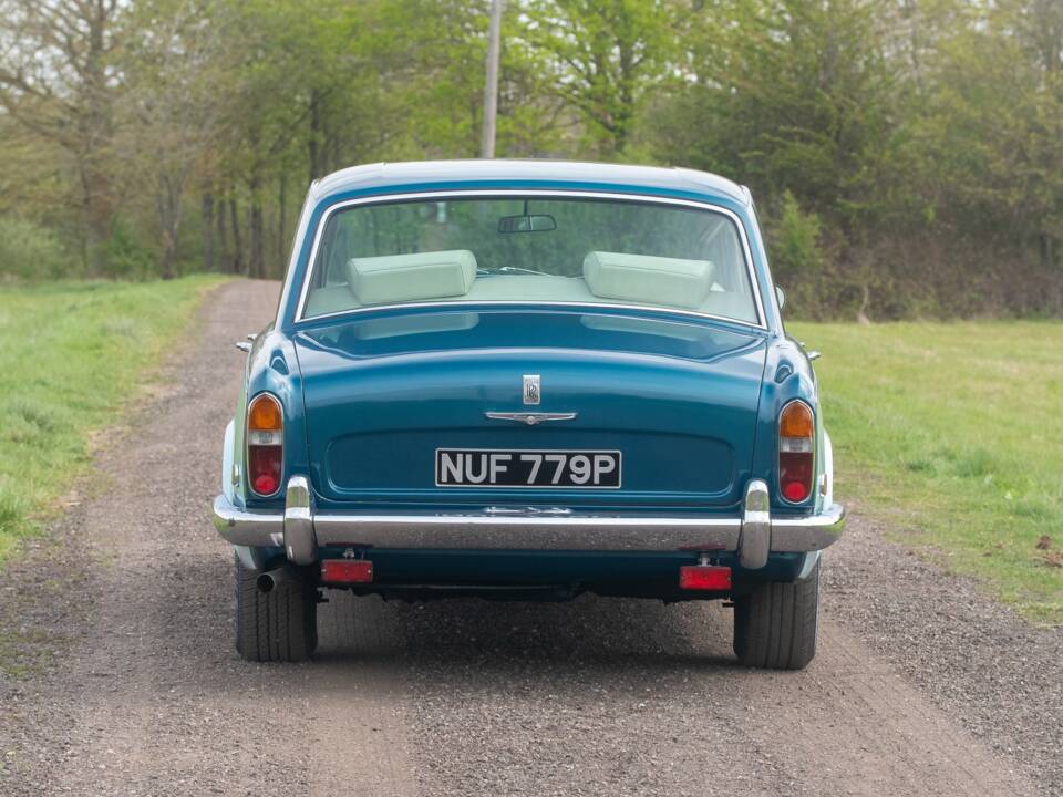 Image 19/50 of Rolls-Royce Silver Shadow I (1976)