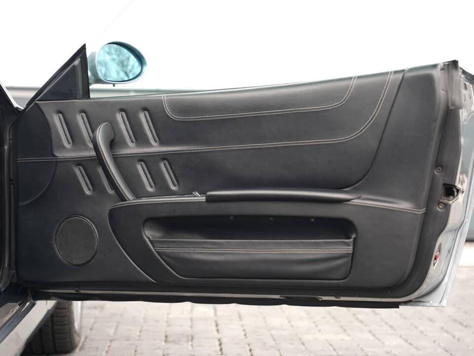 Image 14/50 of Ferrari 575M Maranello (2004)