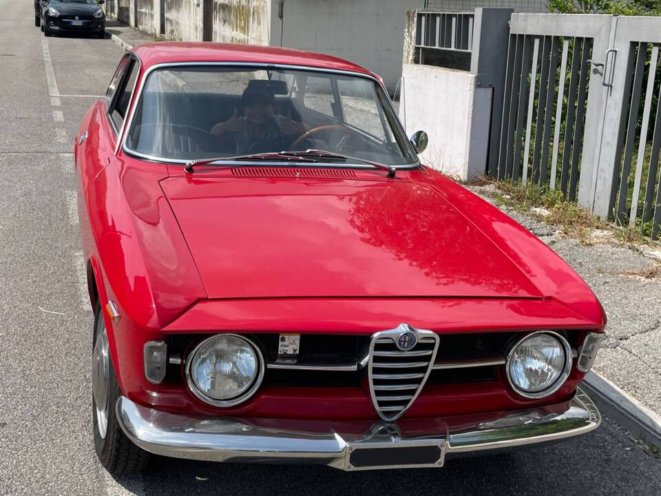 Afbeelding 1/15 van Alfa Romeo Giulia GT 1300 Junior (1968)