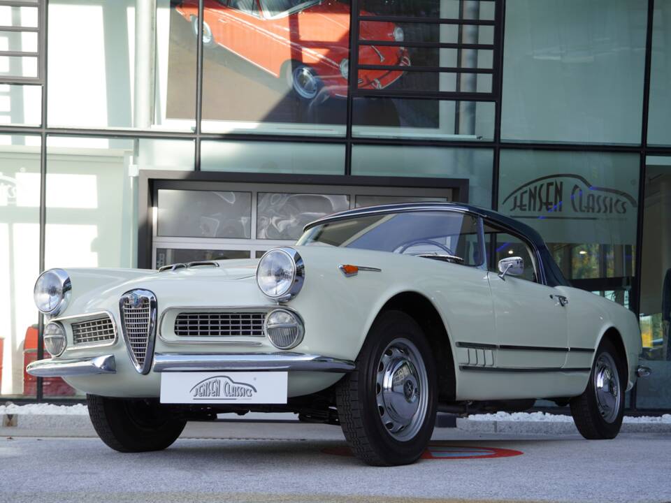 Immagine 37/41 di Alfa Romeo 2000 Spider (1959)