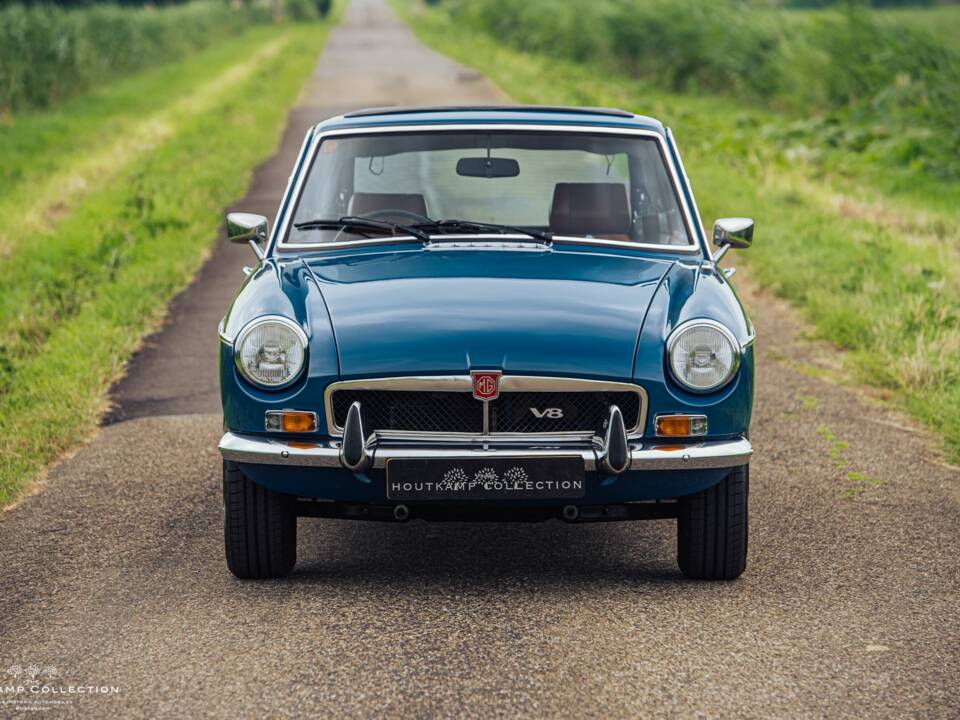 Image 1/40 of MG MGB GT V8 (1973)