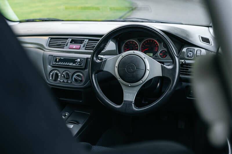 Image 18/50 of Mitsubishi Lancer Evolution FQ-300 (2003)