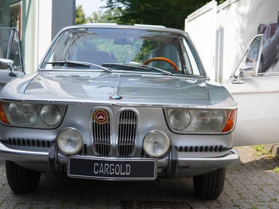 Immagine 5/17 di BMW 2000 CS (1969)