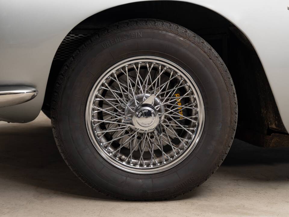 Bild 17/36 von Aston Martin DB 6 Vantage (1966)