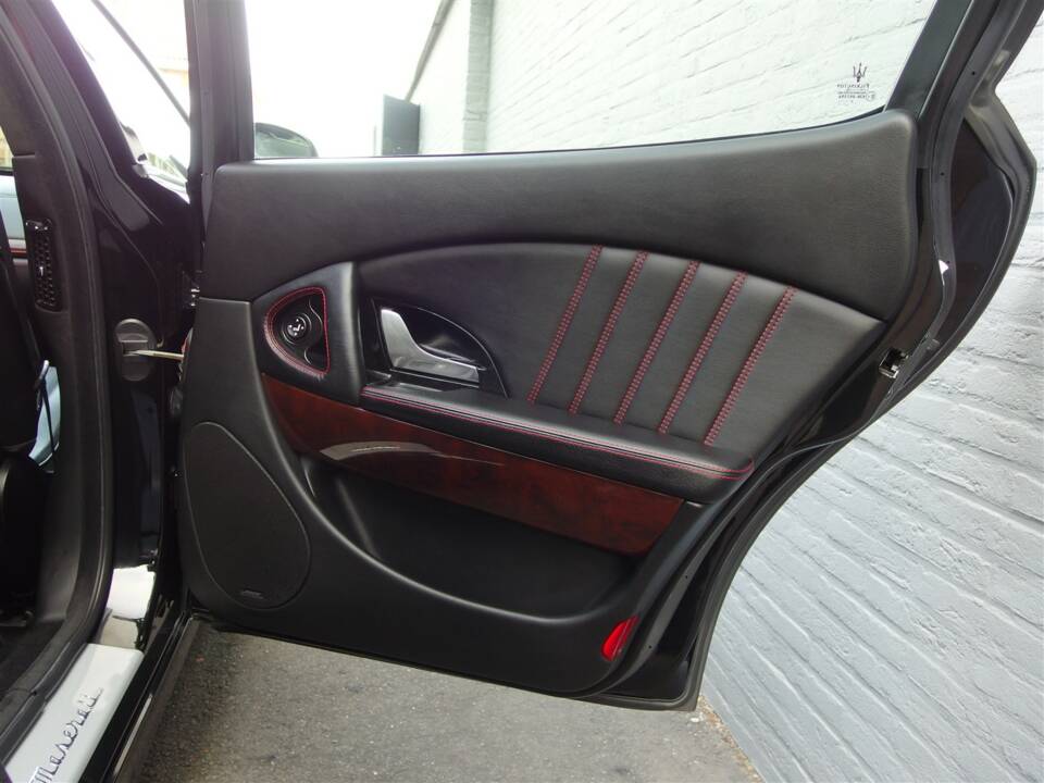 Bild 76/98 von Maserati Quattroporte S 4.7 (2010)