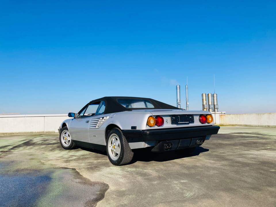 Image 7/13 of Ferrari Mondial Quattrovalvole (1985)