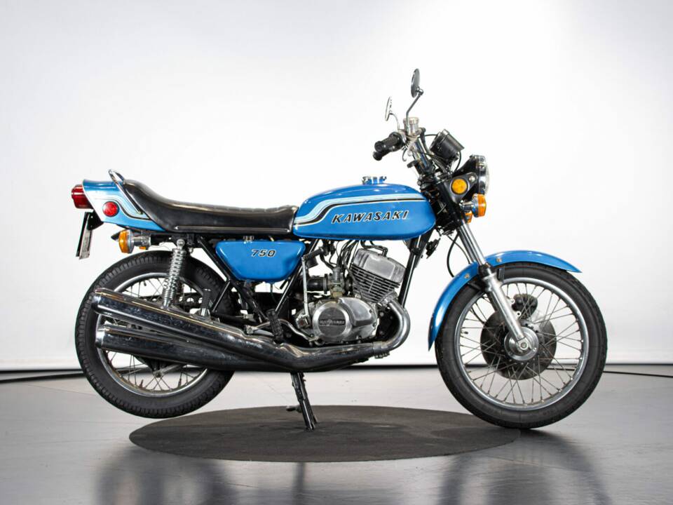 Image 5/48 of Kawasaki 750 H2 Mach IV (1972)