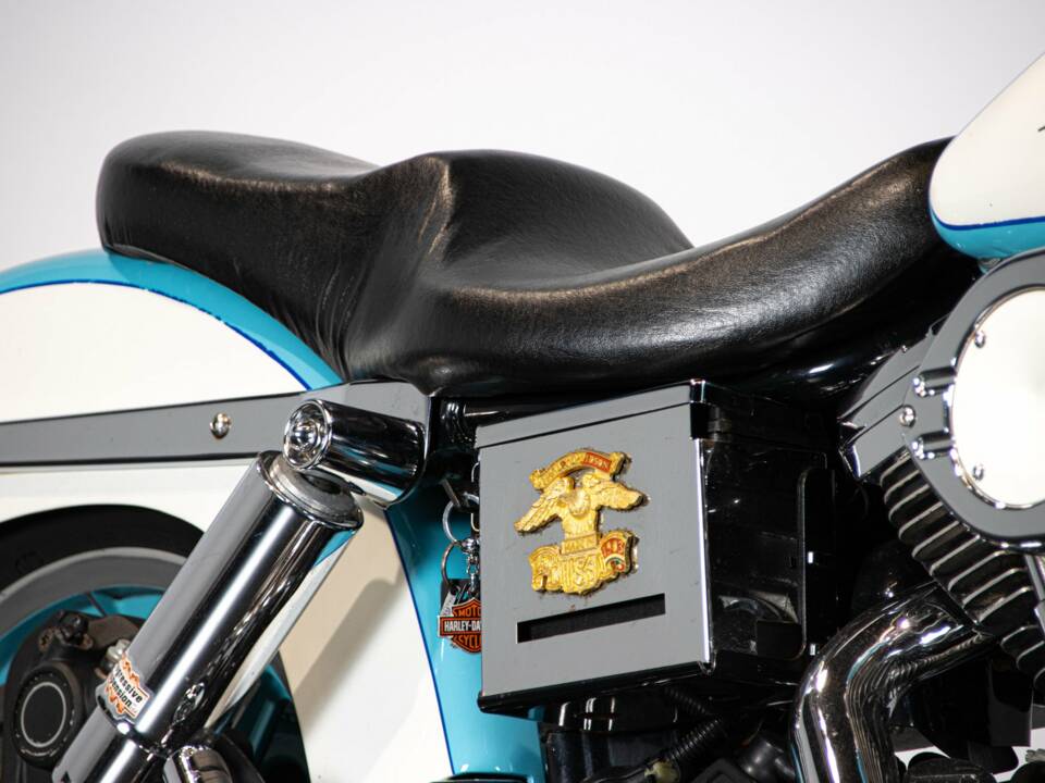 Image 13/50 de Harley-Davidson Dyna Glide Custom (1994)