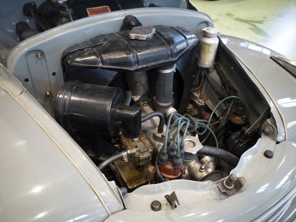 Image 17/37 de FIAT 500 C Topolino (1951)