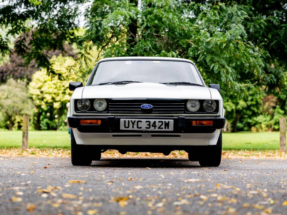 Image 19/37 of Ford Capri 3,0 (1981)