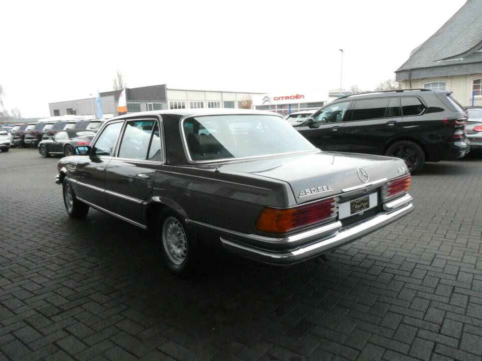 Immagine 6/20 di Mercedes-Benz 450 SEL 6,9 (1979)