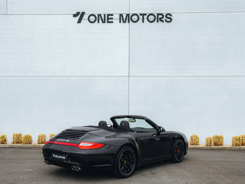 Image 7/27 de Porsche 911 Carrera 4S (2009)