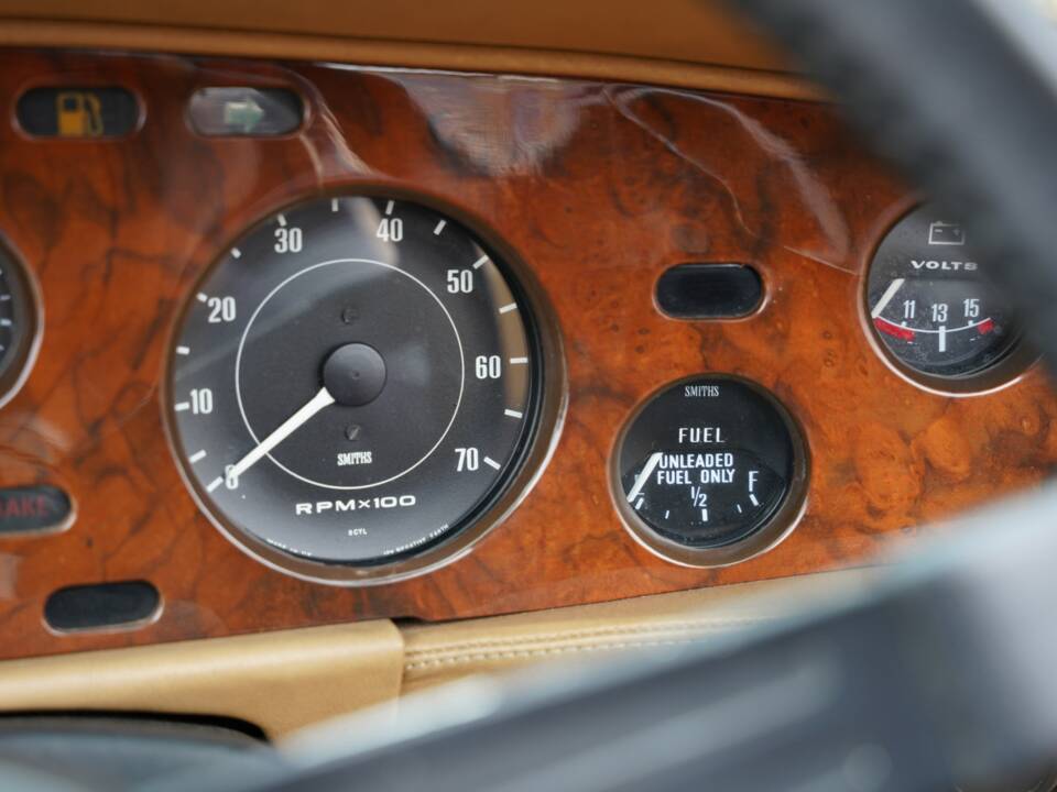 Bild 24/50 von Aston Martin V8 Volante (1982)