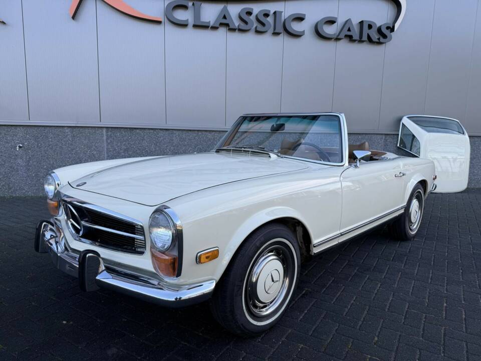 Image 3/48 of Mercedes-Benz 280 SL (1970)
