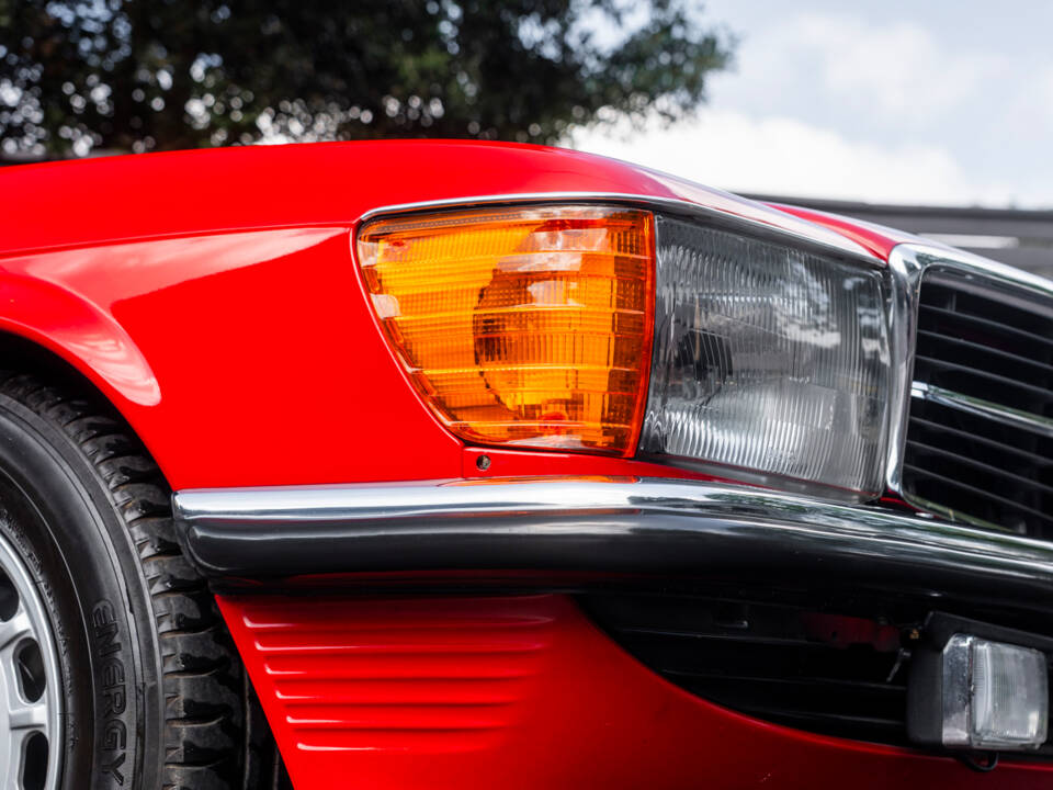 Image 54/59 of Mercedes-Benz 300 SL (1989)