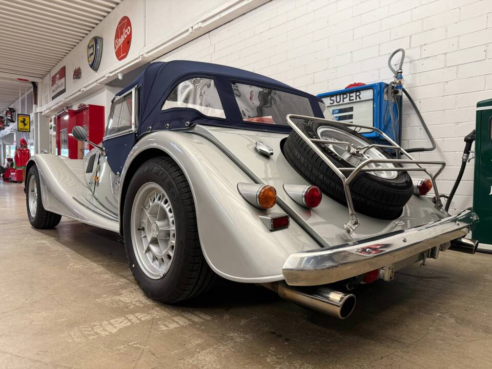 Immagine 8/22 di Morgan Plus 8 (1999)