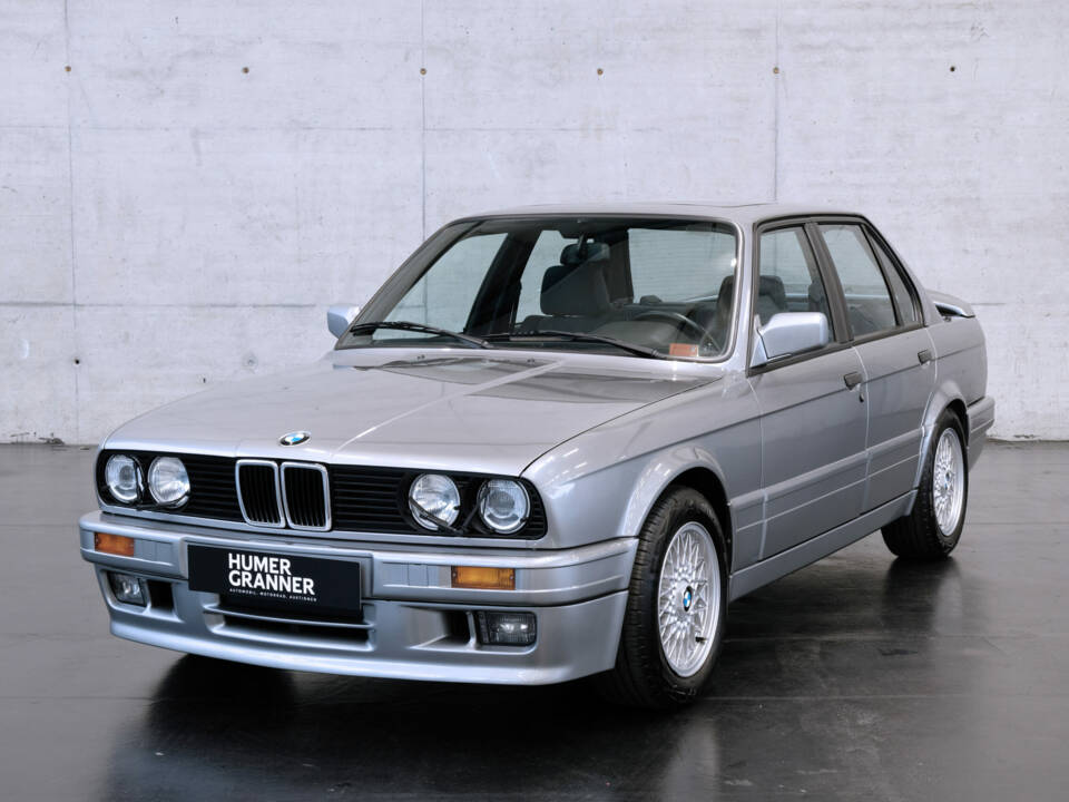 Afbeelding 7/22 van BMW 325i (1988)