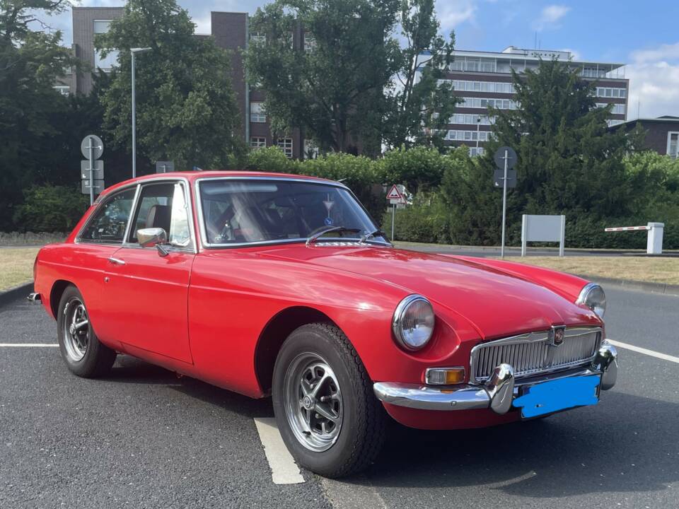 Image 2/13 de MG MGB GT (1976)