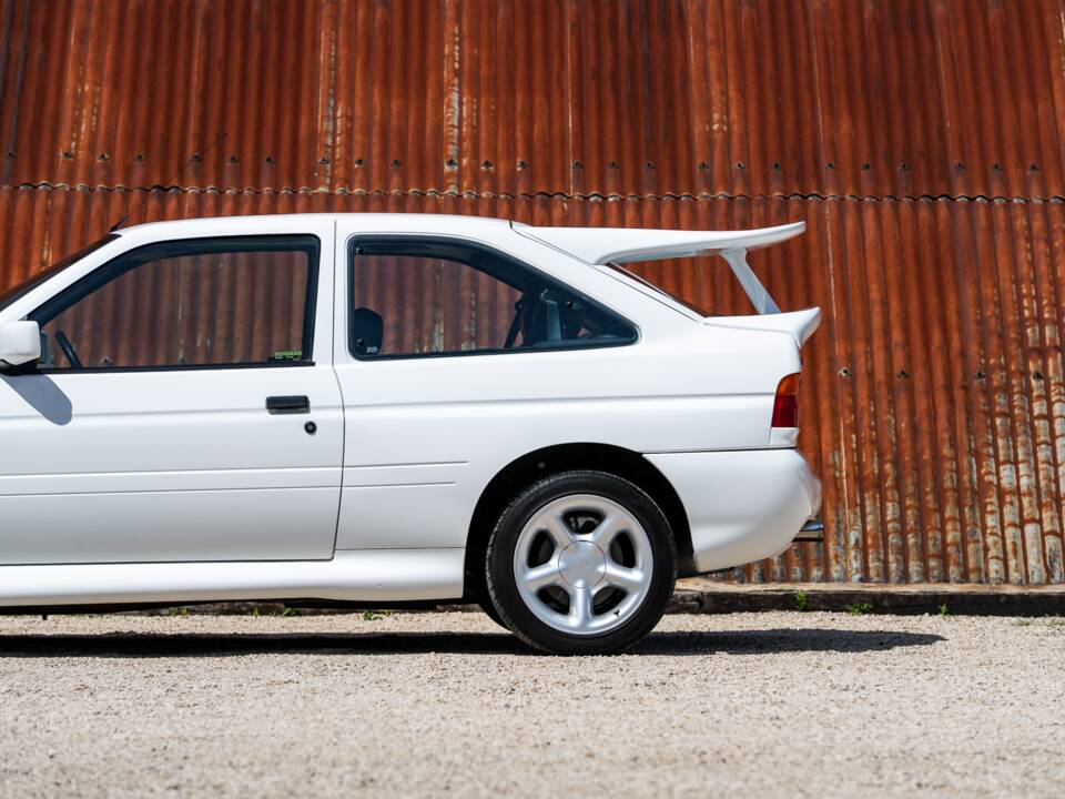 Bild 46/48 von Ford Escort RS Cosworth (1992)